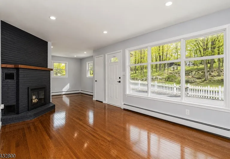 3 Castle Rock Rd — Photo 3