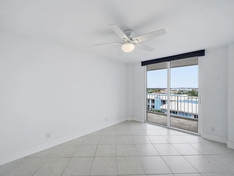 800 SE 20th Ave #901 — Photo 10