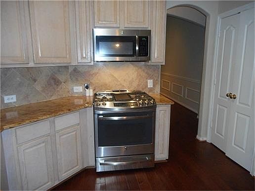 4th image of 1089 Elizabeth Ln