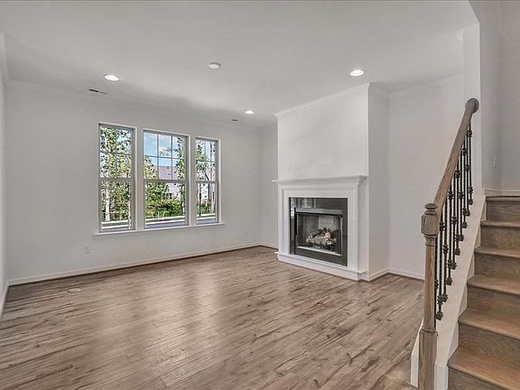 02-Living Room