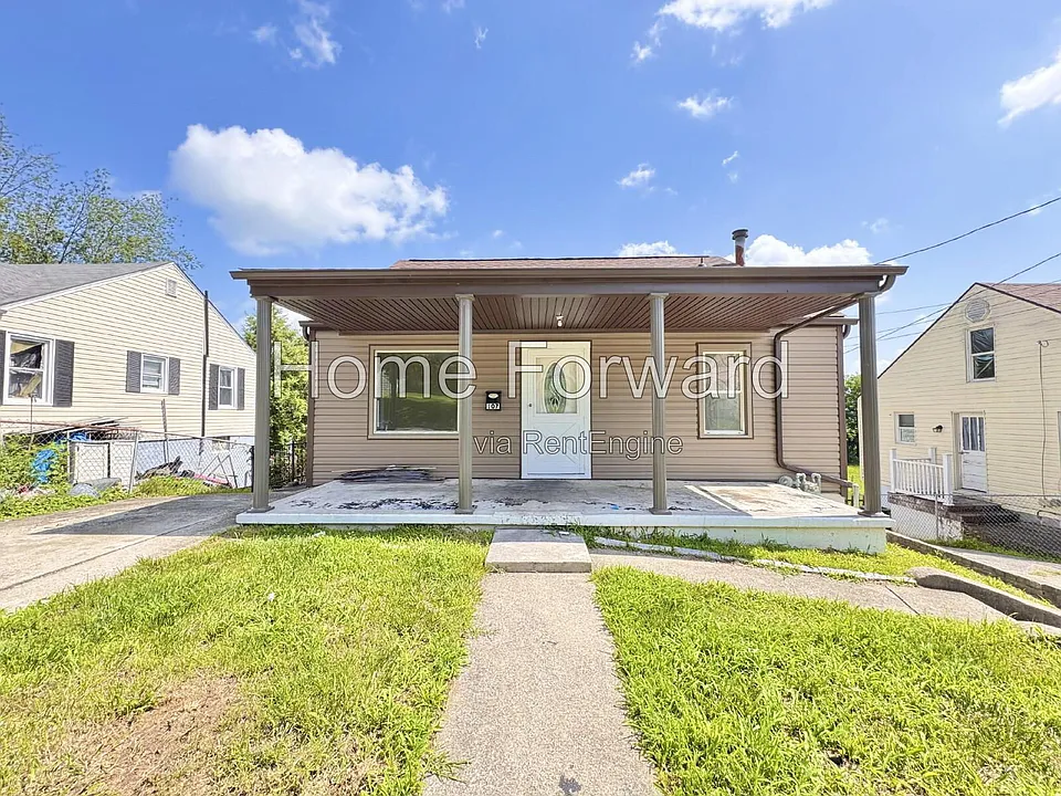 107 N Robbins Ct