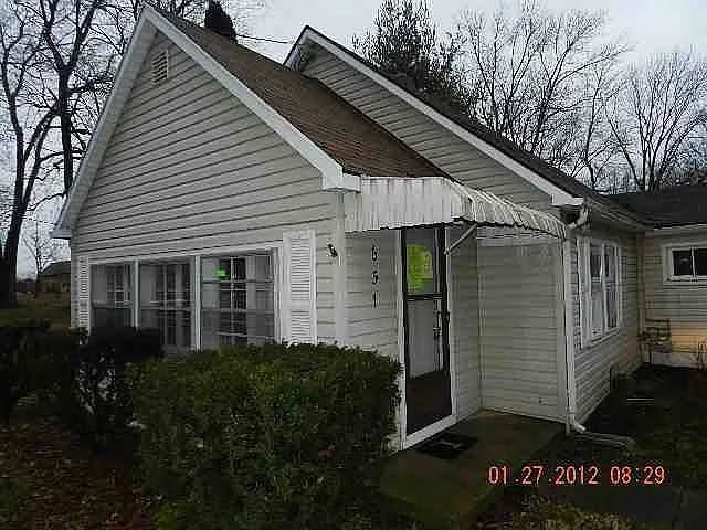 651 N Center St E photo 1