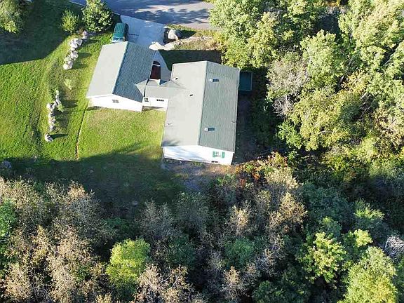 4th image of 221 Deerwood Dr