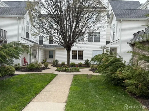 920 Plymouth Rd, North Brunswick, NJ 08902