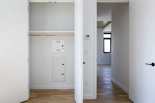 Rented by Nooklyn NYC LLC | media 77