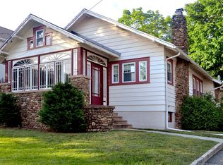 31 McKee Ave, Staten Island, NY 10308