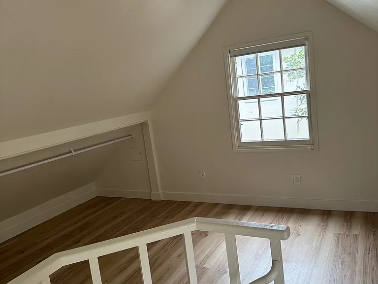 2443 E St #B — Photo 7