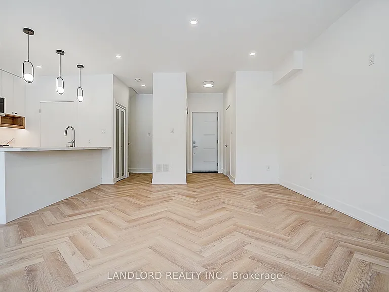 1146 Broadview Ave #4 — Photo 16