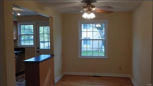 2nd image of 1511 N Plum St #1511D