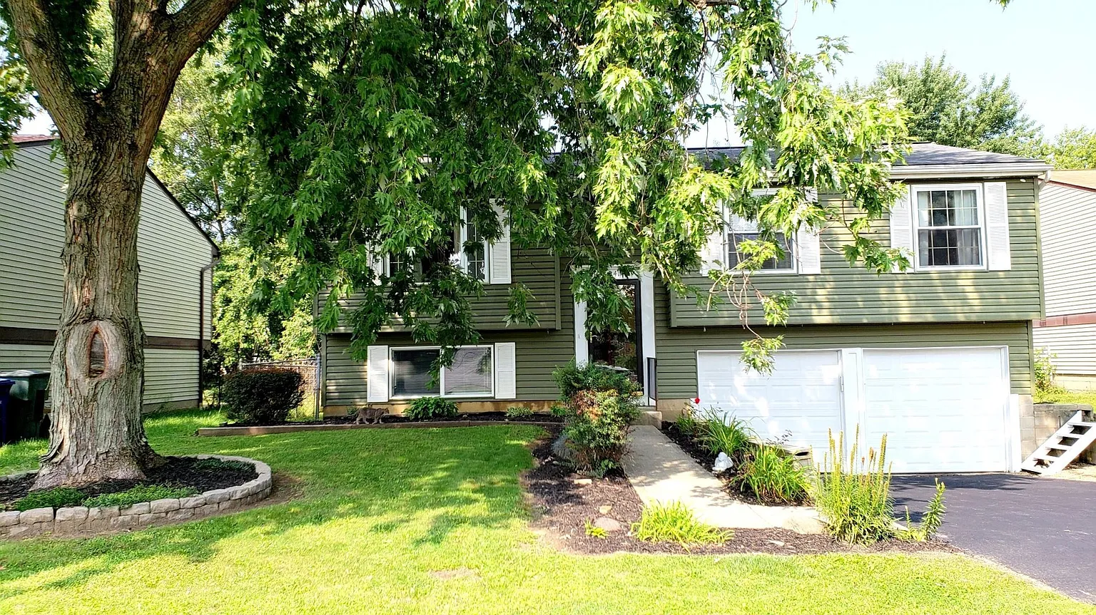 6941 Britwell Ln photo 1