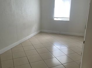 6100 SW 22nd St #1, Miami, FL 33155