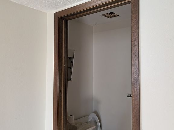 2nd image of 105 K Ave E #4