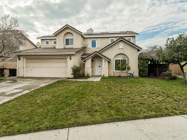 671 Cambria Lane, Lemoore, CA 93245