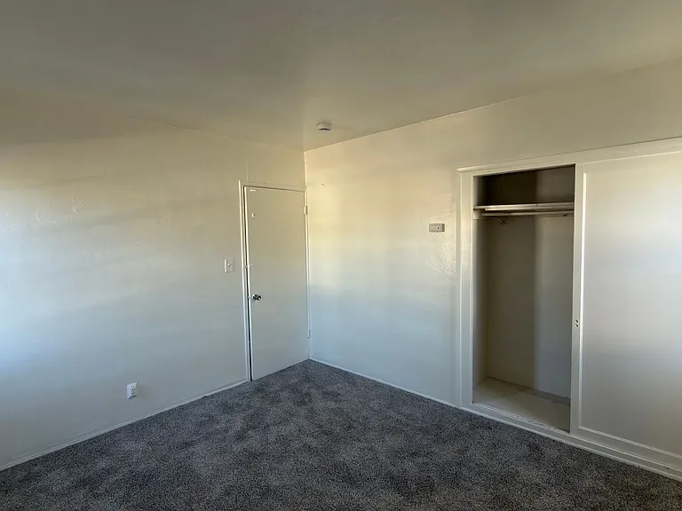 1520Norm — Photo 20