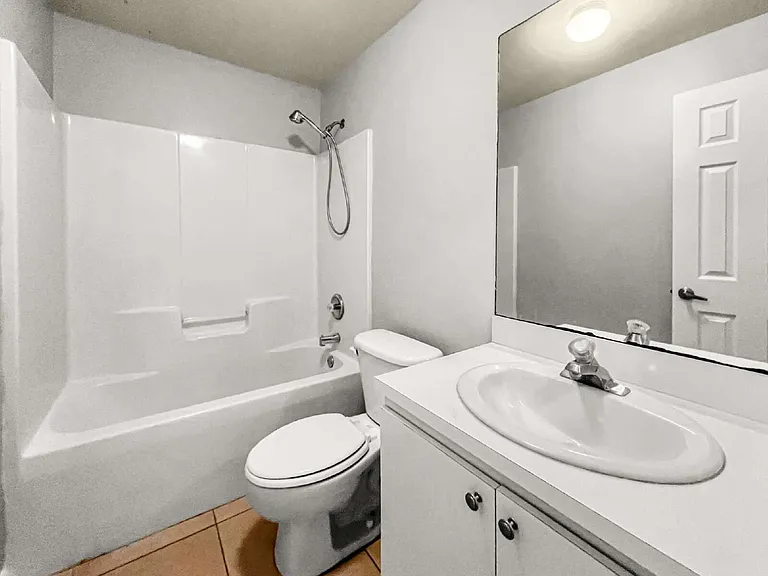1321 SE 8th Ave #2 — Photo 18