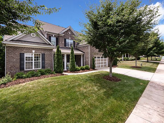 3rd image of 9605 Woburn Rd