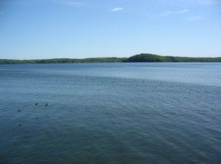 88 Lake Shore Dr, Ballston Spa, NY 12020