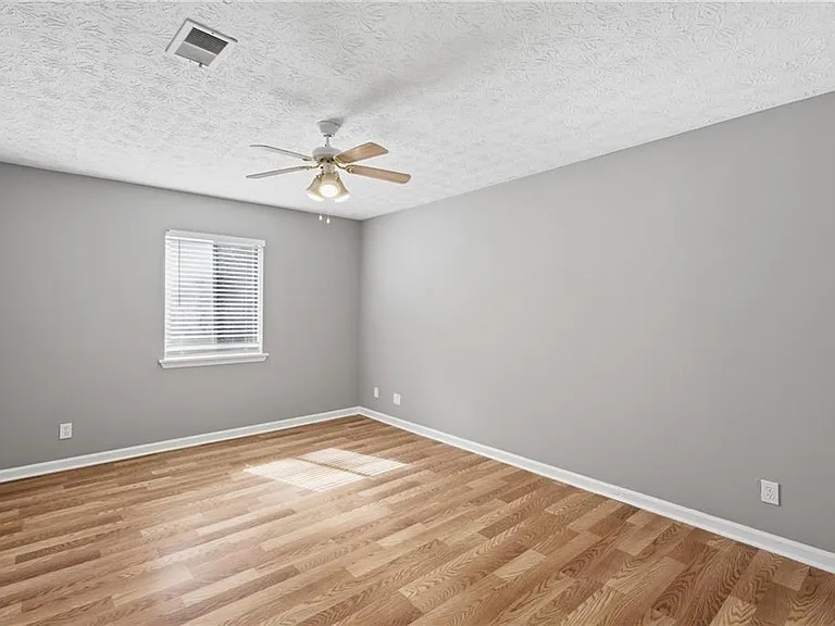2388 Lawrenceville Hwy #D — Photo 15