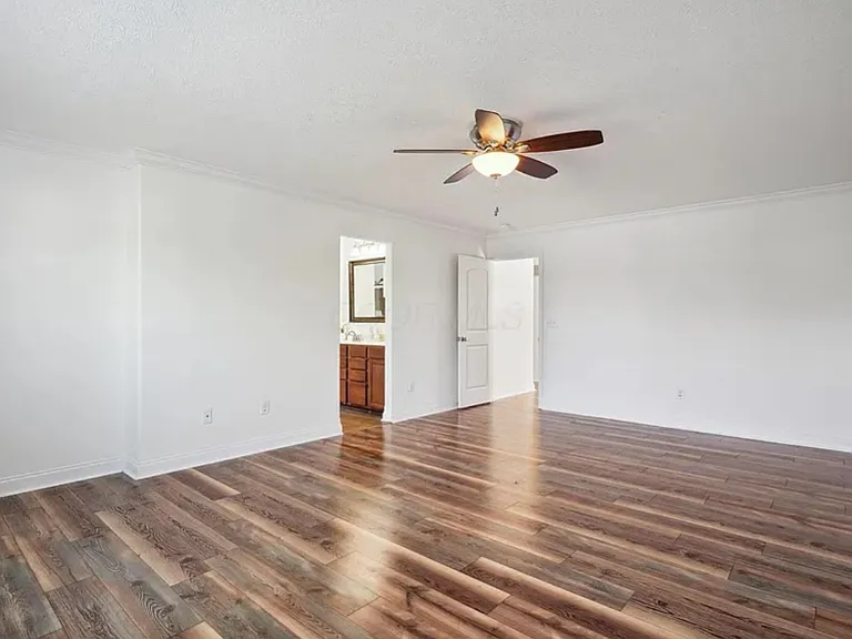 140 Andiron Dr — Photo 15