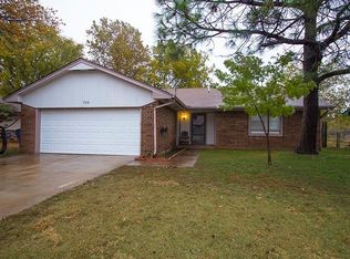 733 W Shepherd Dr, Mustang, OK 73064