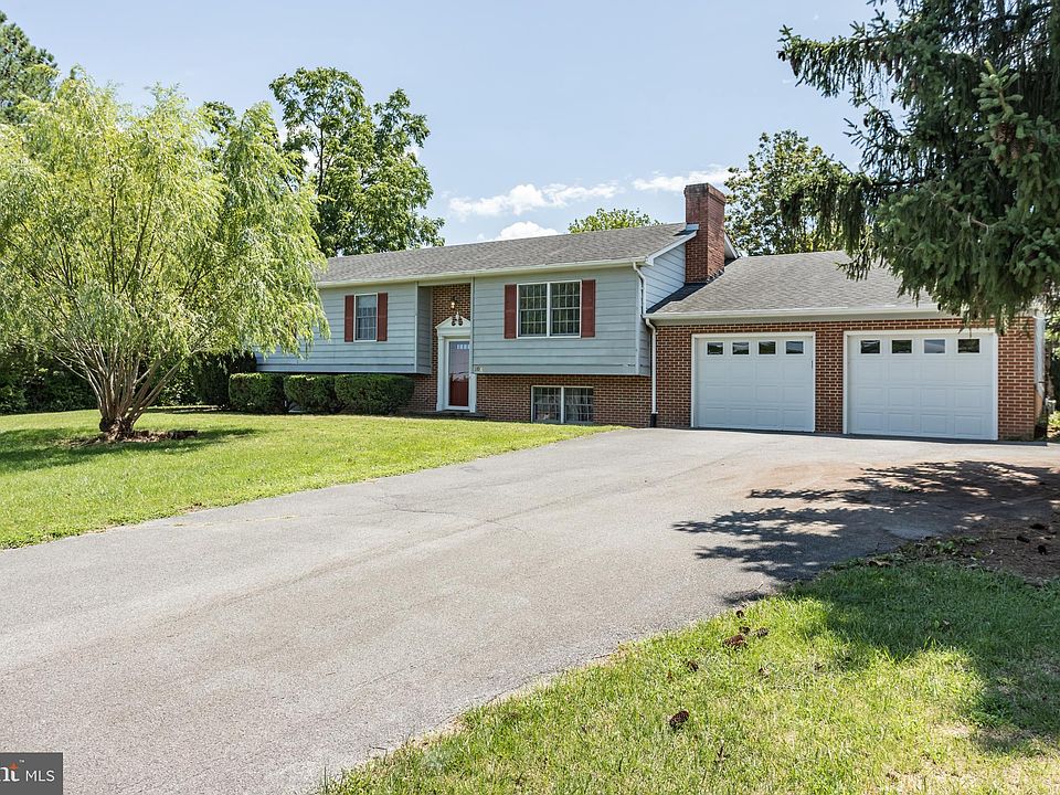1st image of 104 Harvard Dr