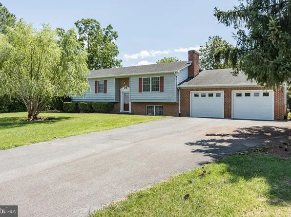 104 Harvard Dr, Winchester, VA 22602