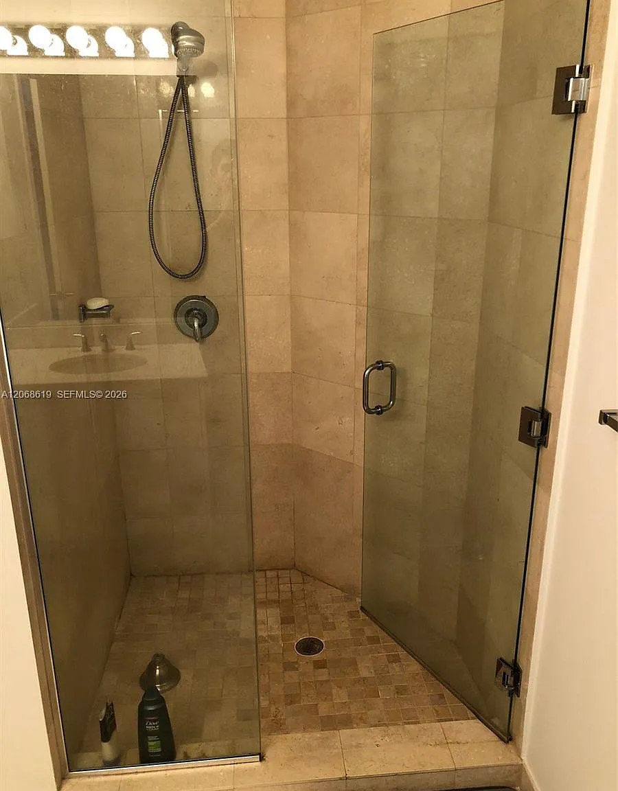1060 Brickell Condo — Photo 4
