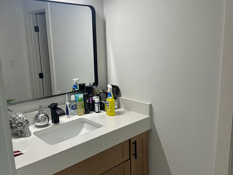2208 Bleker St — Photo 12