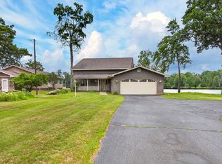 530 E Park Dr, Peshtigo, WI 54157
