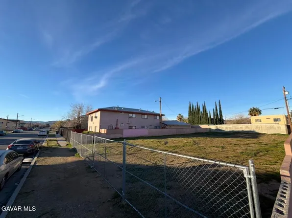 5th Street East St #Q, Palmdale, CA 93550