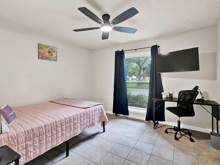 Room 4