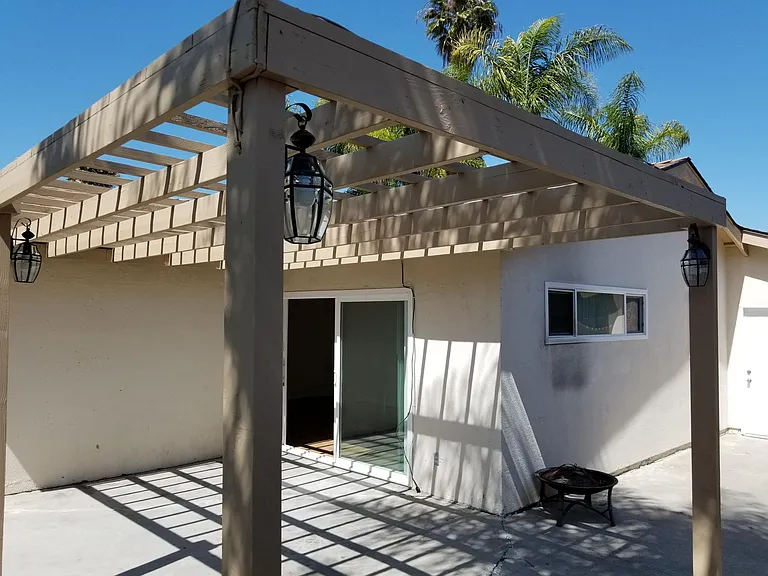 645 Parker St — Photo 30