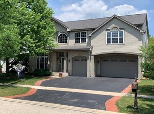 3283 Hillcrest Rd, Geneva, IL 60134