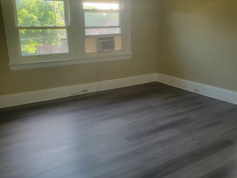 615 E Mitchell Ave — Photo 11