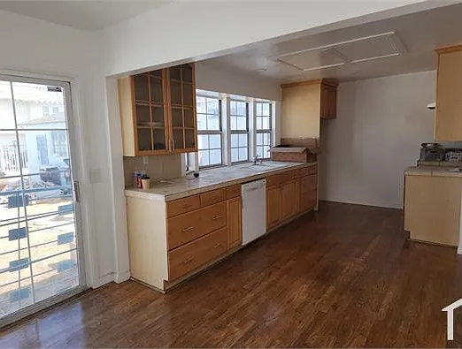3958 S Normandie Ave #A — Photo 10