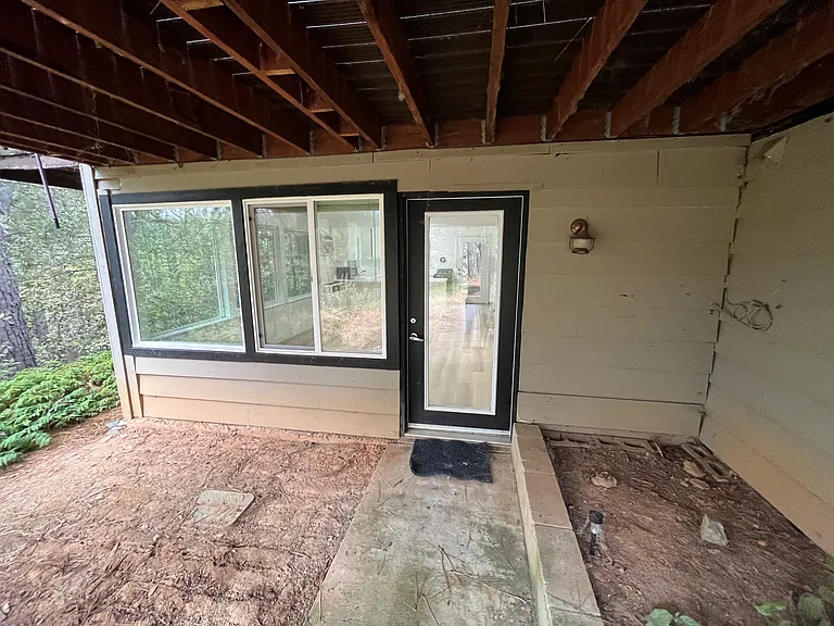 1860 Point View Dr #3 — Photo 15