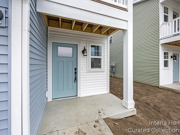 3rd image of 214 Elkenburg St #3