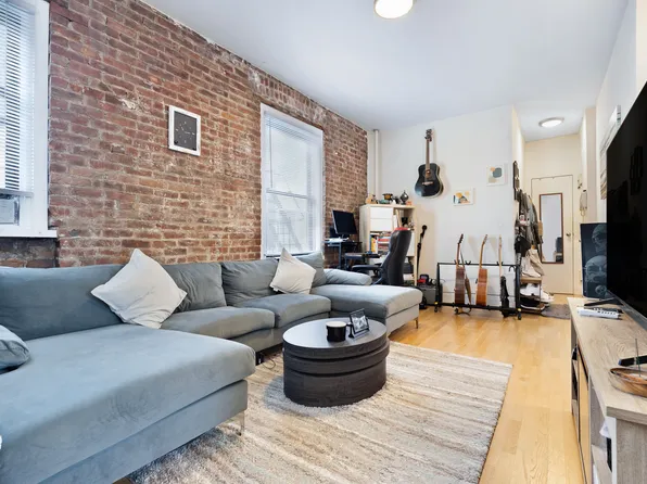 21-15 33rd Street image 10 of 13