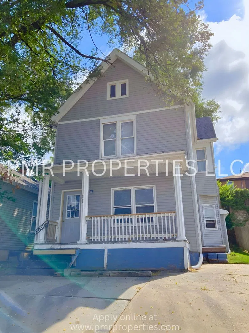 231 S. 4th Street — Photo 1