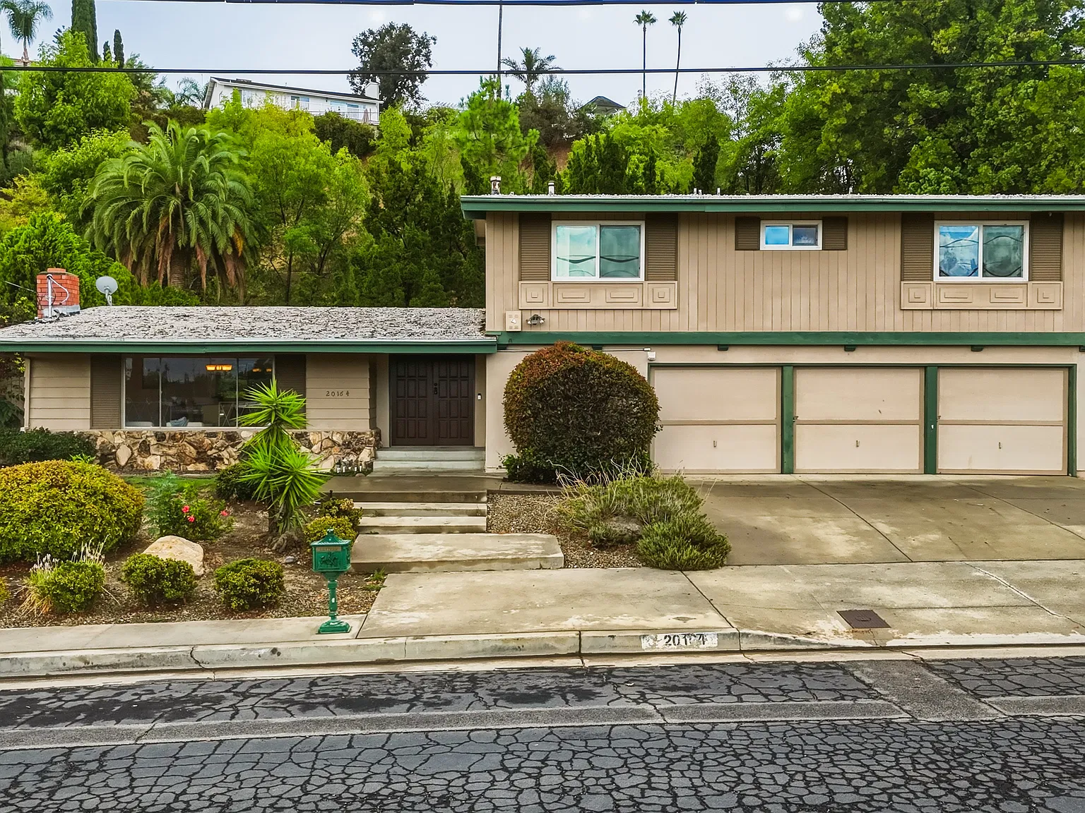 4 bed, 3080 sqft, $7,000 — Photo 2
