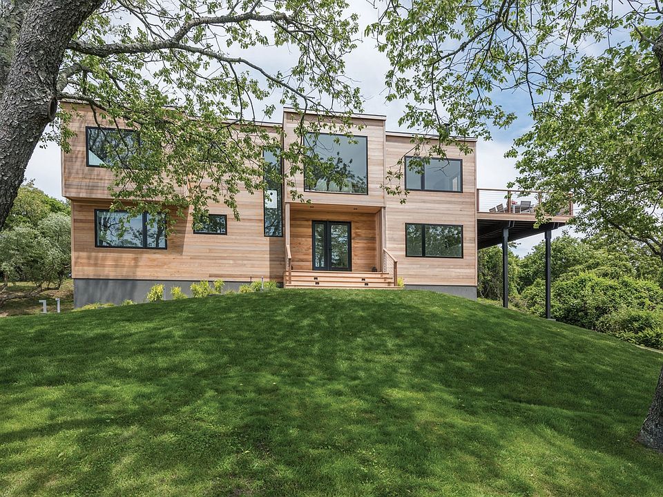 1st image of 11 Seaside Ave