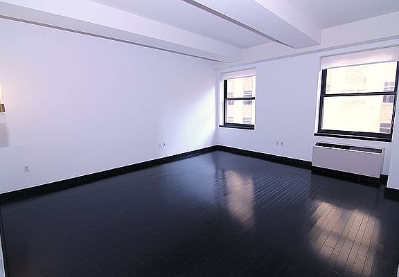 4th image of 20 Pine St APT 1403