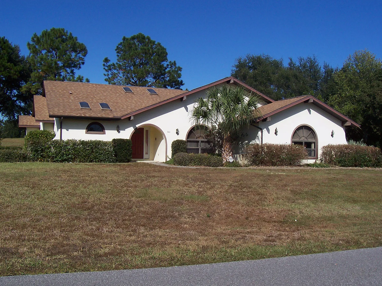3 bed, 2066 sqft, $2,450 — Photo 1