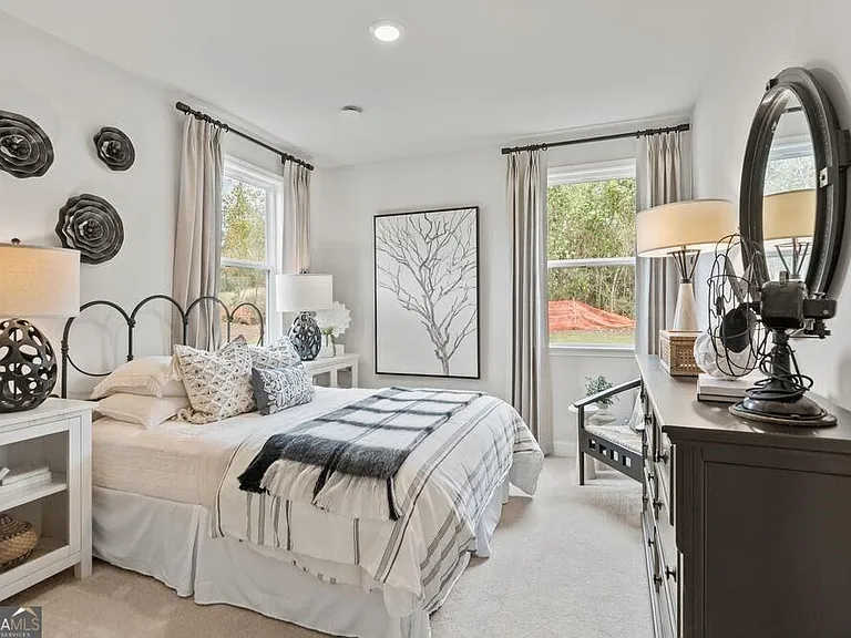 5015 Kennison Way — Photo 12