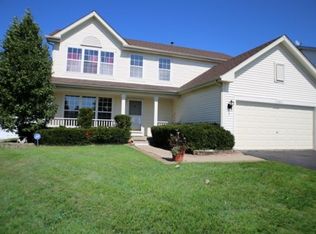 602 Maple Dr, Streamwood, IL 60107