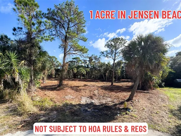 3509 NE M Cari Ln, Jensen Beach, FL 34957