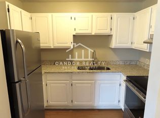 8 Shaffer St #A, Lowell, MA 01854