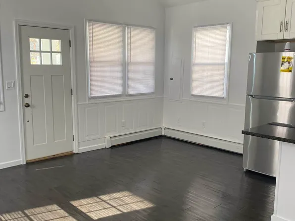 34 Marvin Street image 18 of 21