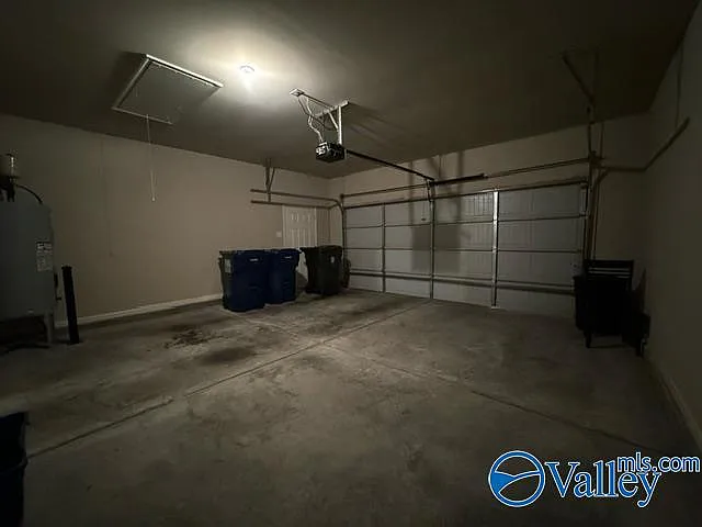 140 Clydesdale Ln — Photo 37