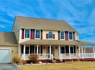 63 Pautipaug Hill Rd, Baltic, CT 06330